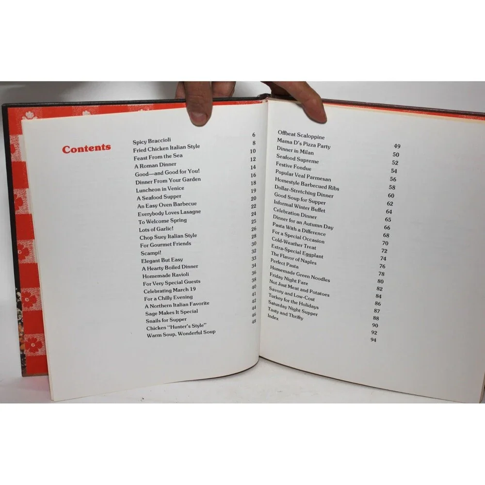 Mama D's Homestyle Italian Cookbook by Giovanna D'Agostino HC Golden 1975 Vintag
